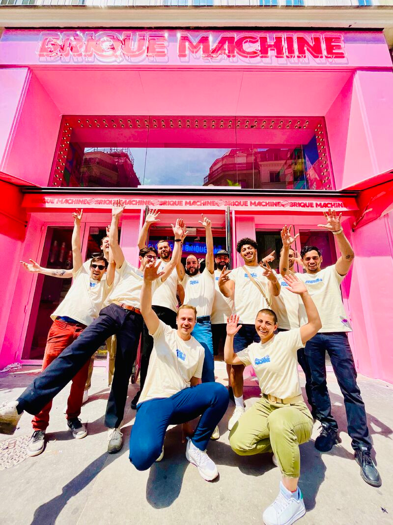 Groupe d'employés de Brique Machine